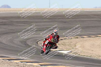 media/Oct-30-2025-Racers Edge (Thu) [[dabbdaf680]]/3-B Group/Session 2 (Bowl Exit)/